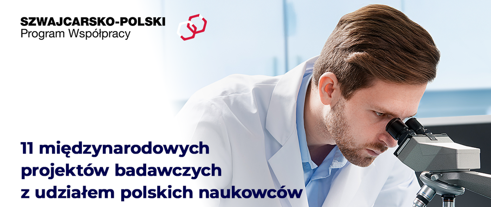 Fundusze Szwajcarskie - naukowiec skupiony na mikroskopie.