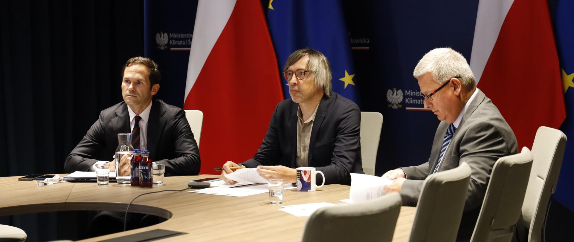 Wiceminister Krzysztof Bolesta podczas spotkania