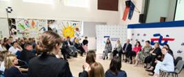 Konferencja "Bliżej siebie – młodzież o zdrowiu psychicznym w cyfrowym świecie" w Gdyni.