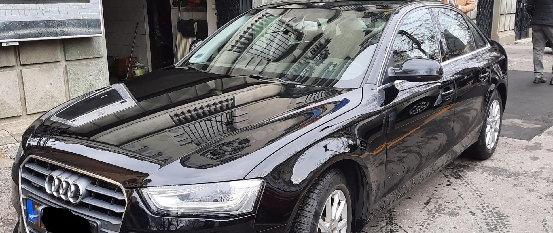 Ambasada RP w Belgradzie pod adresem: Kneza Milosa 38, 11000 Belgrad, Republika Serbii, ogłasza przetarg publiczny na sprzedaż samochodu służbowego marki Audi A4, rok produkcji 2014.