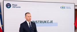 Zdjęcie z konferencji prasowej dotyczącej programu Moje Zdrowie – dyrektor Pionu Rozwoju SIM i Wdrożeń Centrum e-Zdrowia Andrzej Sarnowski. 