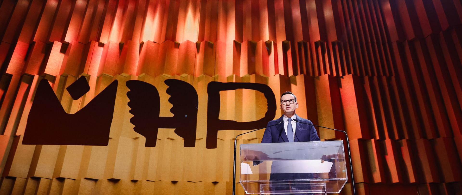 Premier Mateusz Morawiecki podczas wypowiedzi w ramach uroczystości otwarcia muzeum historii Polski w Warszawie.