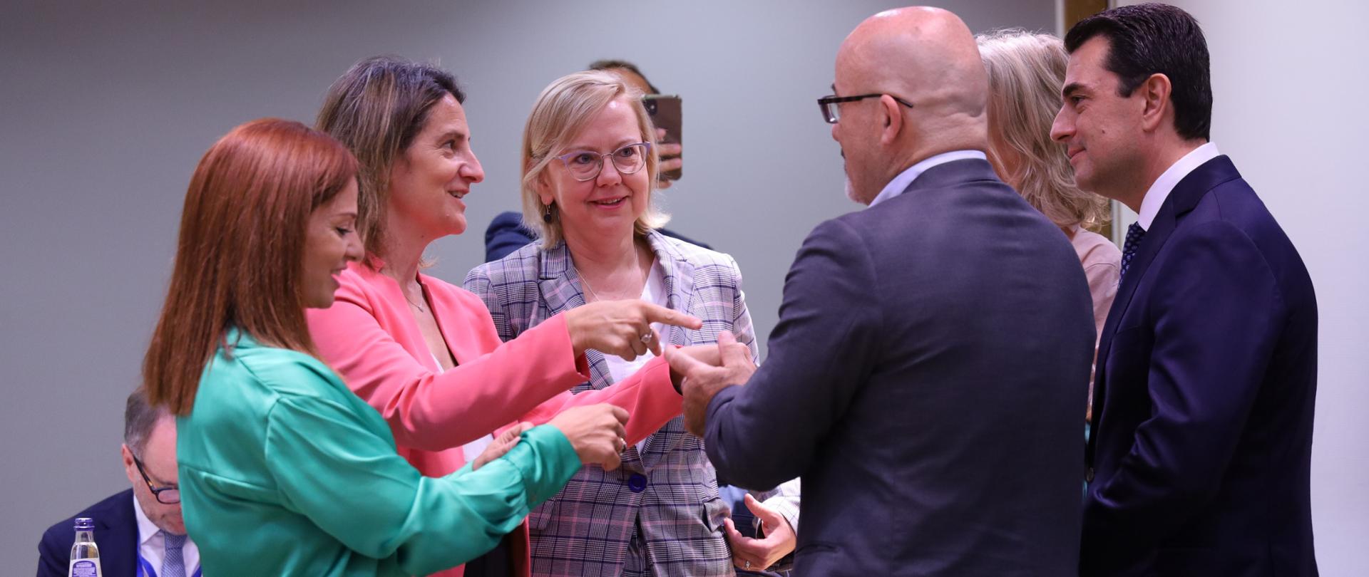 Minister Anna Moskwa na nadzwyczajnym spotkaniu ministrów energii UE