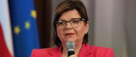min. Izabela Leszczyna