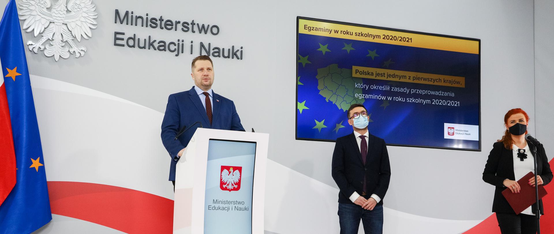 Zdjęcie z konferencji Ministra Edukacji i Nauki i Dyrektora CKE na temat próbnych egzaminów 2020/2021
