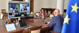 Minister klimatu Michał Kurtyka podczas wideokonferencji Ministrów ds. Energii