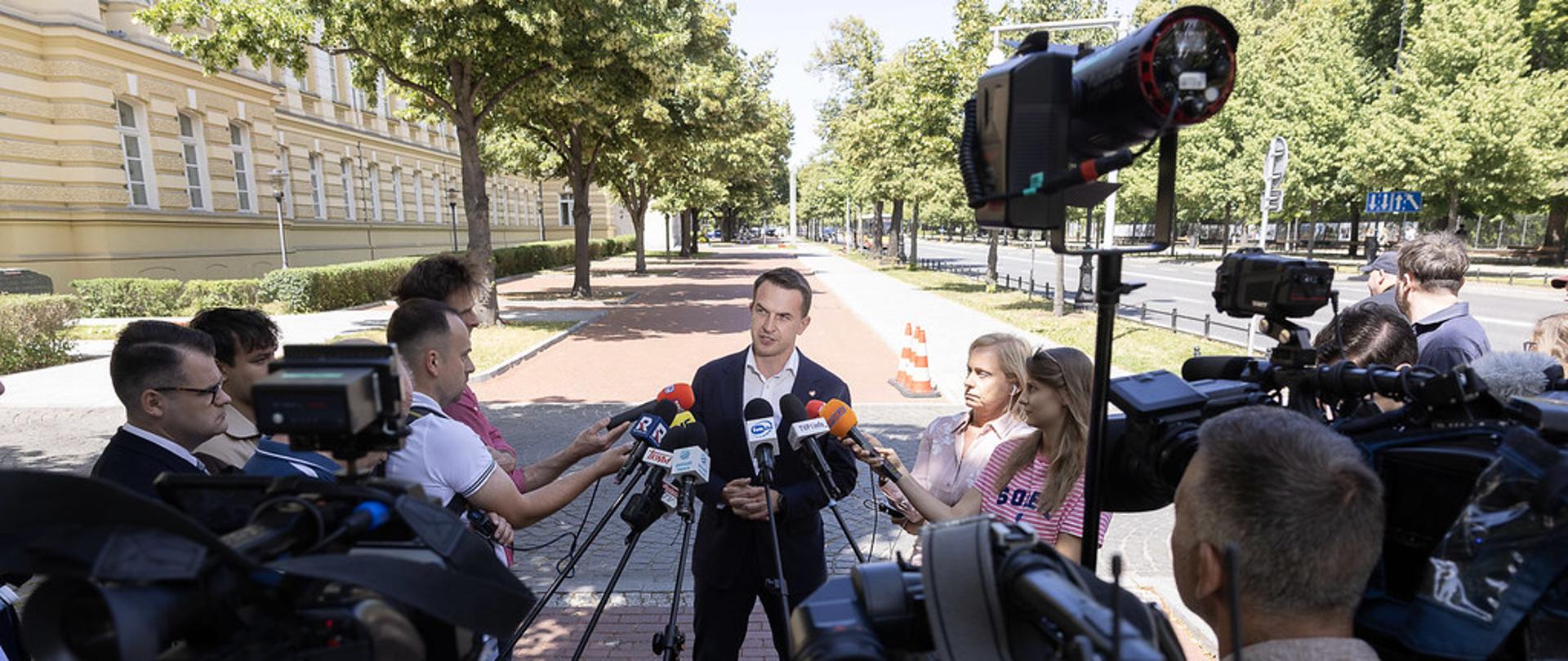 Rzecznik rządu Adam Szłapka