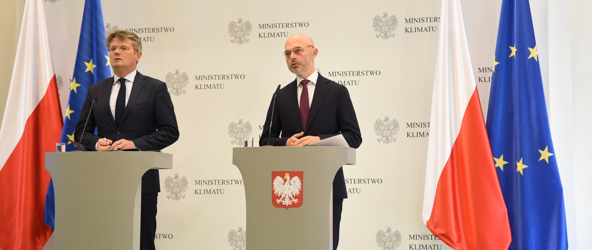 minister klimatu Michał Kurtyka, wiceprezes NFOŚiGW Artur Lorkowski