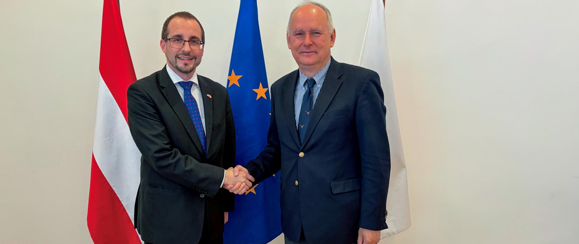 W dniach 22 i 23 kwietnia br. sekretarz stanu w MON Paweł Zalewski przebywał z wizytą w Wiedniu. Wiceminister spotkał się z Sekretarzem Generalnym w Ministerstwie Obrony Republiki Austrii Arnoldem Kammelem. 