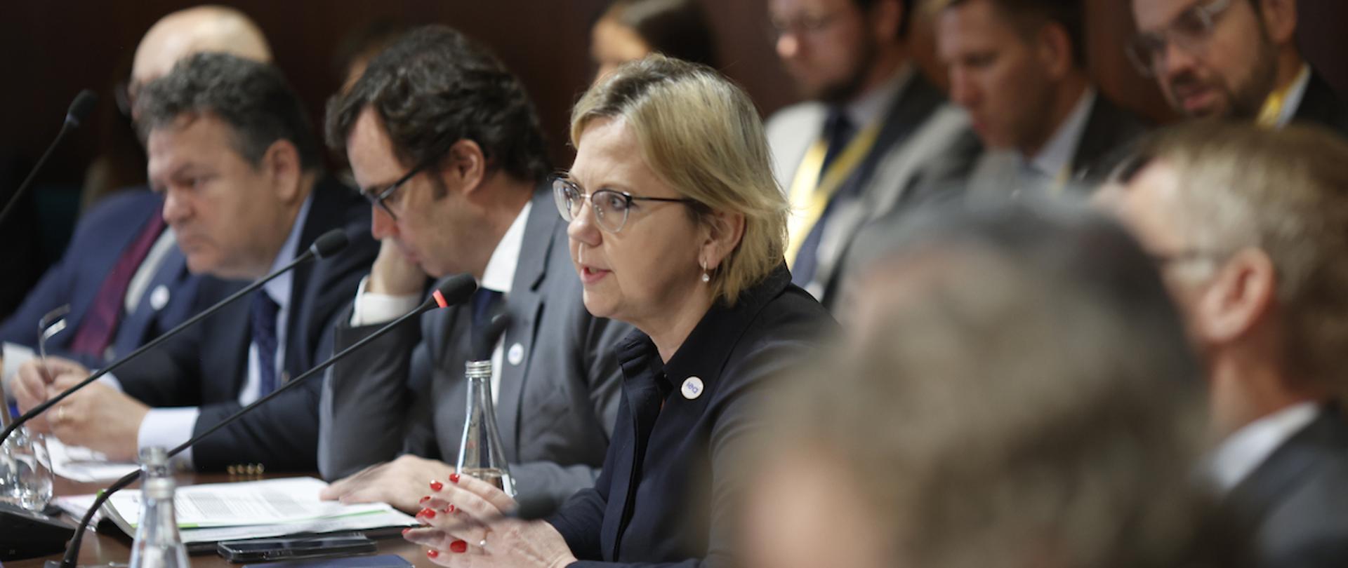 Szefowa resortu klimatu i środowiska Anna Moskwa na konferencji „Ensuring an Orderly Energy Transition”, zorganizowanej przez Międzynarodową Agencję Energetyczną, Europejski Bank Centralny i Europejski Bank Inwestycyjny. Fot. IEA