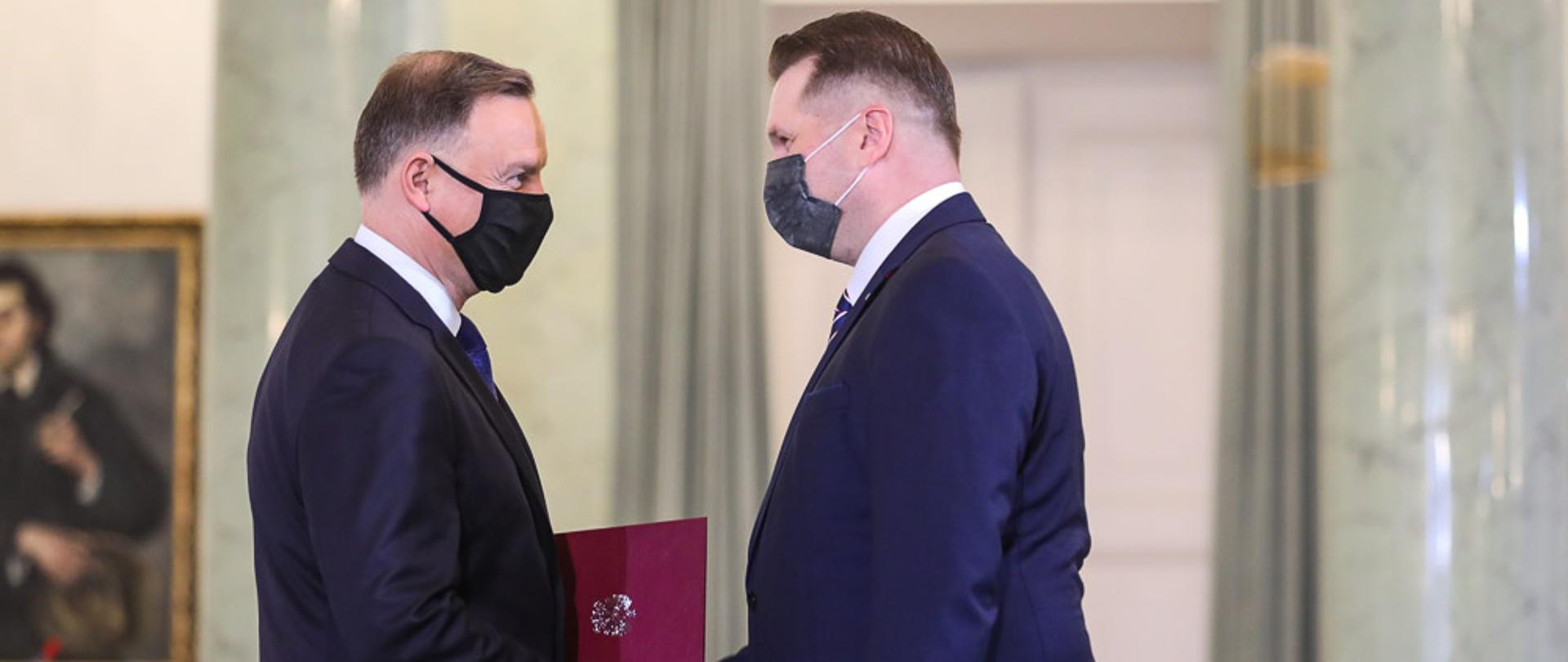 Przemysław Czarnek został powołany na urząd ministra edukacji i nauki.