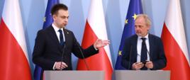 Na zdjęciu minister finansów Andrzej Domański i wiceminister finansów Jarosław Neneman.