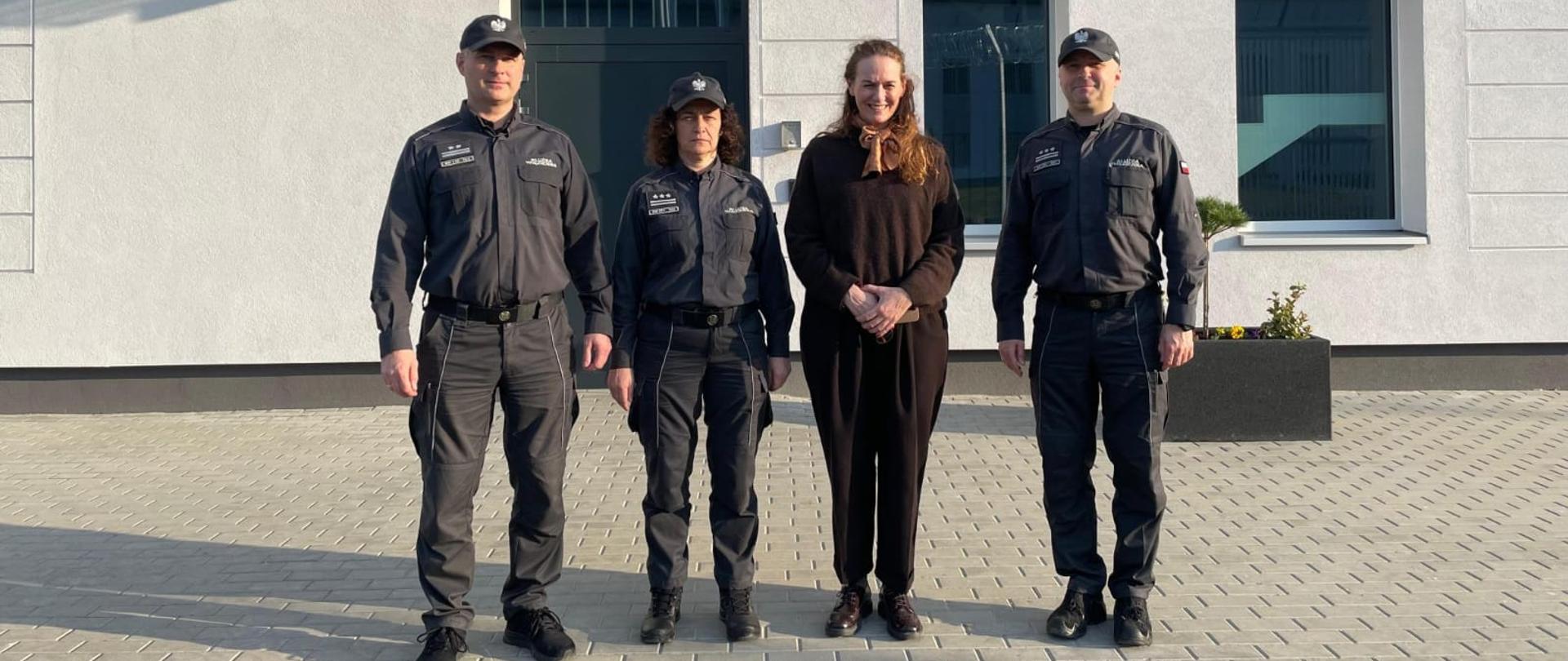 Wiceministra Sprawiedliwości Maria Ejchart odwiedziła Oddział Zewnętrzny w Chmielowie 