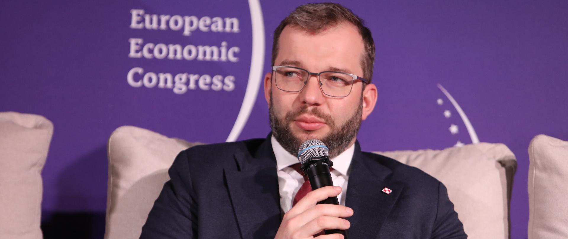 minister Grzegorz Puda