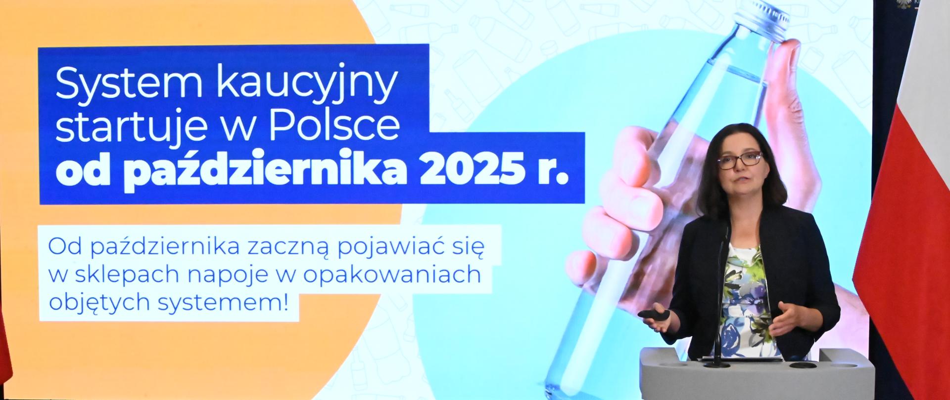 Wiceministra klimatu i środowiska Anita Sowińska na konferencji prasowej nt. systemu kaucyjnego.