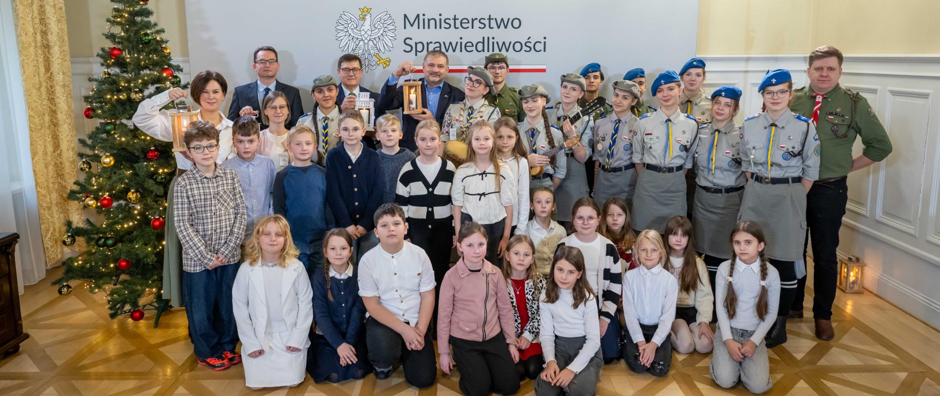 Betlejemskie Światło Pokoju w Ministerstwie Sprawiedliwości 