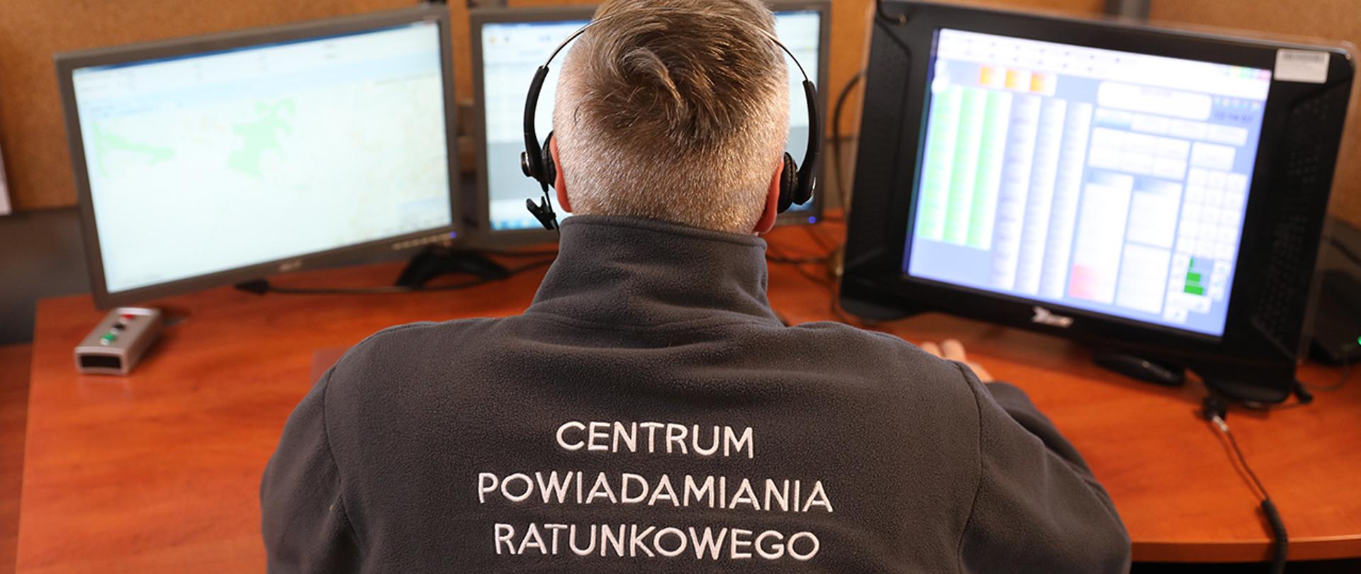 Pracownik Centrum Powiadamiania Ratunkowego