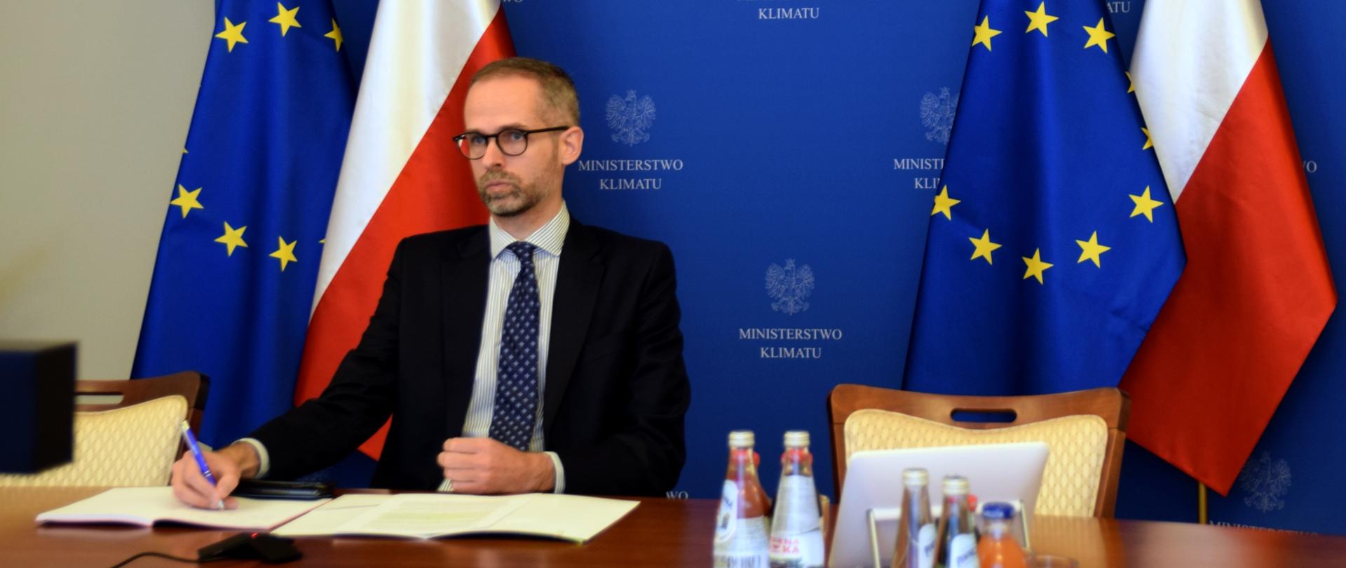 Minister A. Guibourge-Czetwertyński podczas konferencji Carbon Forward