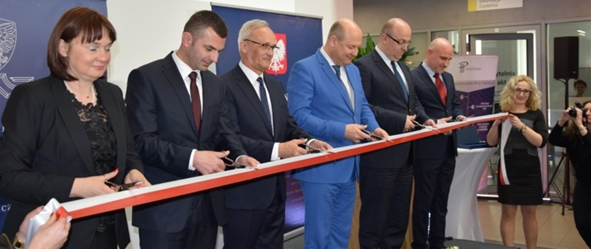 Symboliczne przekazanie kluczy do nowego gmachu Sądu Rejonowego w Nowym Sączu