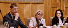 Spotkanie kierownictwa MEiN ze związkami zawodowymi