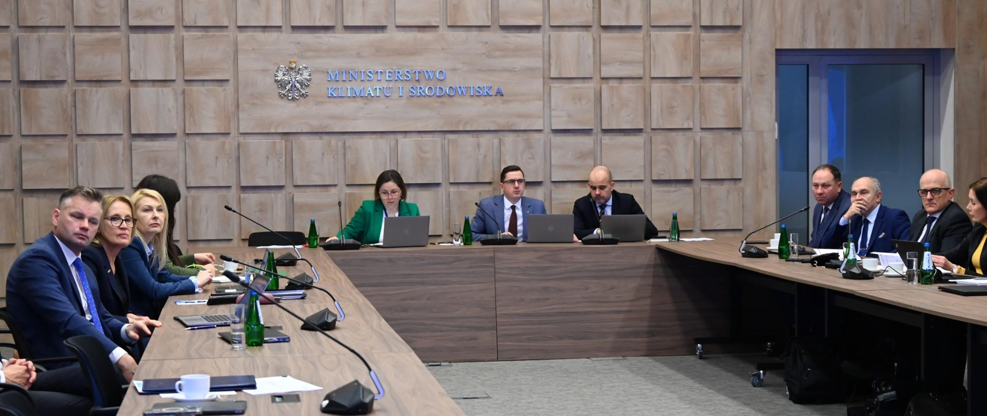Minister Miłosz Motyka na VIII posiedzeniu Rady Koordynacyjnej ds. Gospodarki Wodorowej