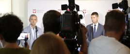 Minister Edukacji Narodowej oraz Prezes ZNP na konferencji prasowej