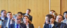 SWS 2018 Chiny-Europa Środkowa i Wschodnia _ reprezentanci Chorwacji i Węgier dyskutują