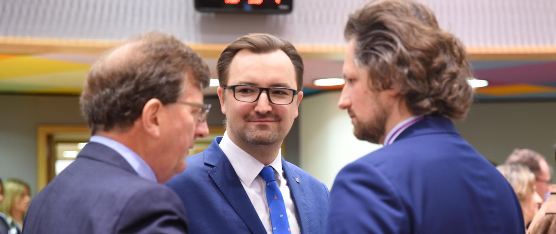 Sławomir Mazurek, uczestnicy posiedzenia 
