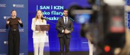 Na zdjęciu minister funduszy i polityki regionalnej Katarzyna Pełczyńska-Nałęcz z innymi uczestnikami spotkania