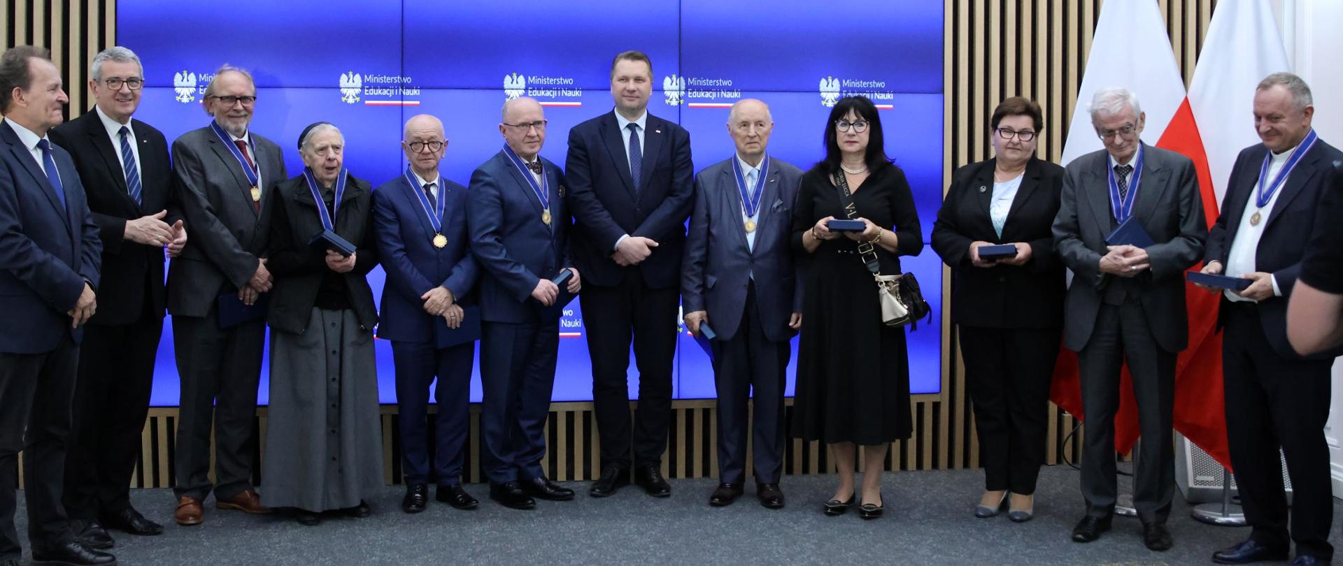 Wręczenie medali „Zasłużony dla Nauki Polskiej Sapientia et Veritas” oraz nagród za wybitne osiągnięcia w zakresie działalności naukowej, dydaktycznej, wdrożeniowej oraz za całokształt dorobku.