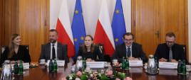Na zdjęciu wicepremier Władysław Kosiniak-Kamysz, minister Katarzyna Pełczyńska-Nałęcz i wiceminister Jan Szyszko