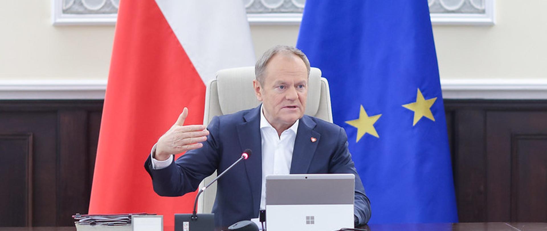 Premier Donald Tusk podczas posiedzenia Rady Ministrów.