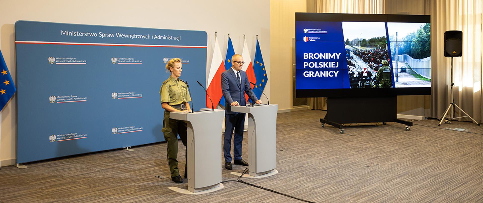 Briefing wiceministra Błażeja Pobożego oraz rzecznika prasowego Straży Granicznej por. Anny Michalskiej dotyczący premiery filmu Agnieszki Holland