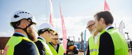 Local content i rozwój regionu. Minister Energii na budowie farmy wiatrowej Miejska Górka