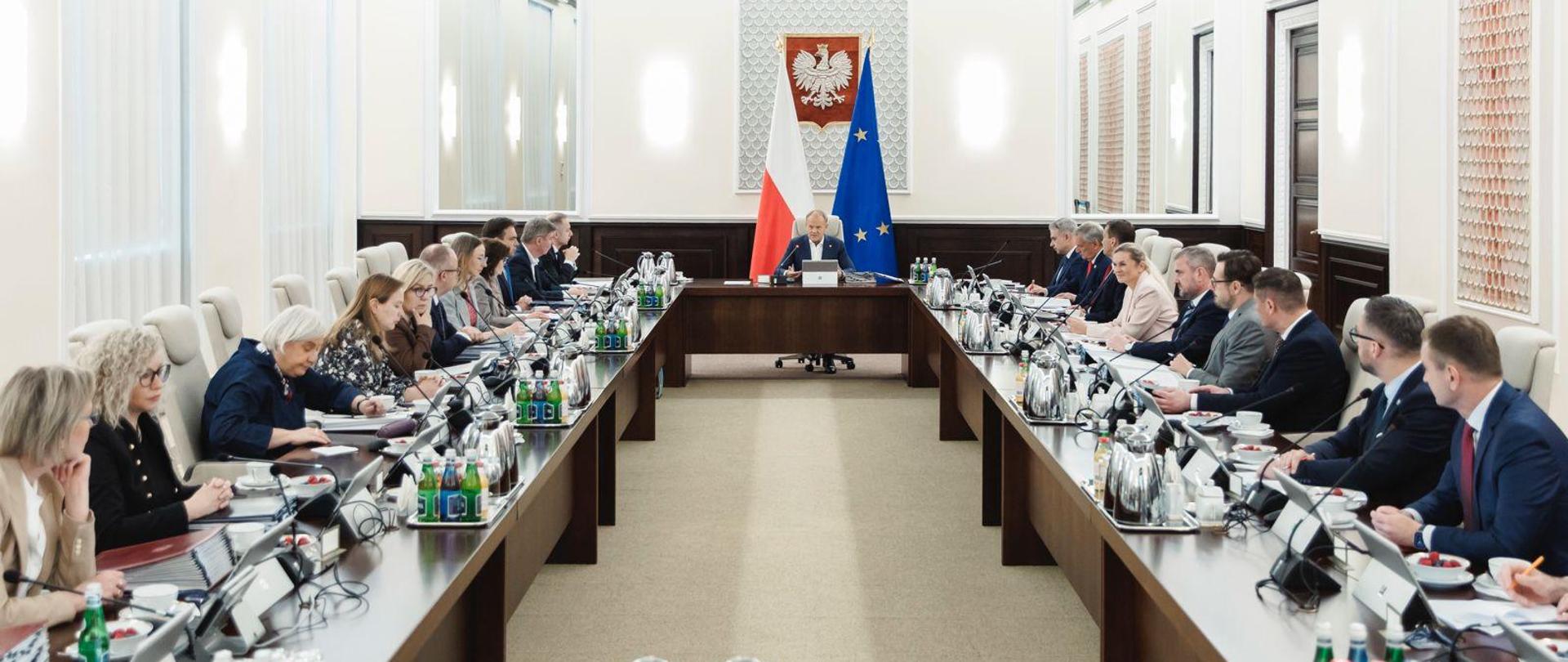 Rada Ministrów z udziałem ministry Pauliny Hennig-Kloski.