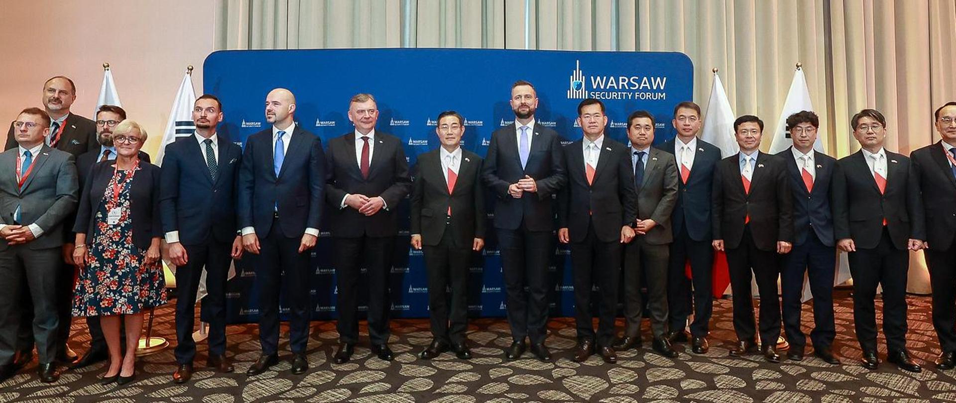 21 czerwca 2024 r. w Warszawie, Władysław Kosiniak-Kamysz, wicepremier - minister obrony narodowej i Paweł Bejda, sekretarz stanu w MON wzięli udział w „Poland-South Korea Strategic Dialogue”. Fot. Krzysztof Niedziela/CO MON