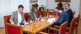 Głównym przedmiotem rozmowy Ambasadora RP oraz dyrektora Instytutu Polskiego w Belgradzie z serbską minister było formalne przekazanie gospodarzom zaproszenia dla Serbii do udziału w Międzynarodowych Targach Książki w Warszawie 