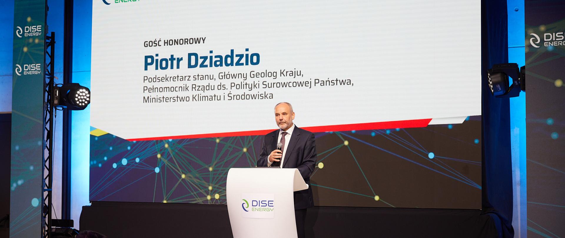 Wiceminister Piotr Dziadzio na kongresie DISE