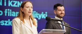 Na zdjęciu minister funduszy i polityki regionalnej Katarzyna Pełczyńska-Nałęcz z innymi uczestnikami spotkania