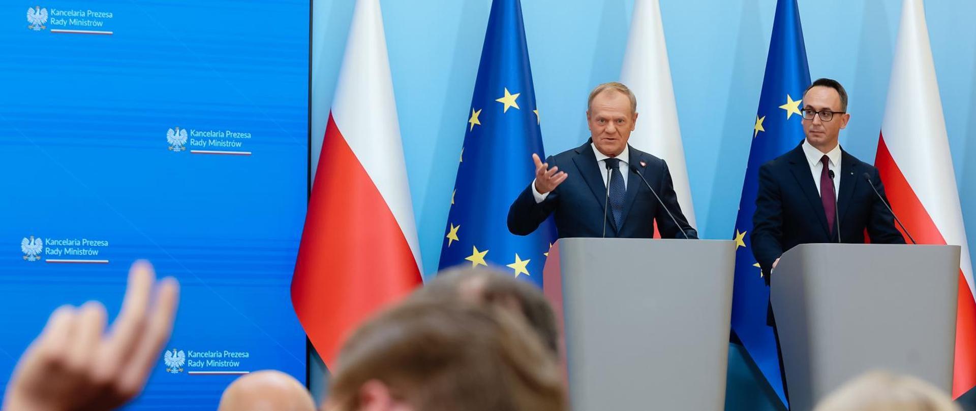 Premier Donald Tusk i Minister Infrastruktury Dariusz Klimczak na konferencji o programie Polska 100 minut i przyszłości CPK