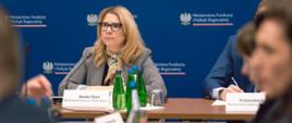 Na zdjęciu wiceministra funduszy i polityki regionalnej Monika Sikora podczas spotkania