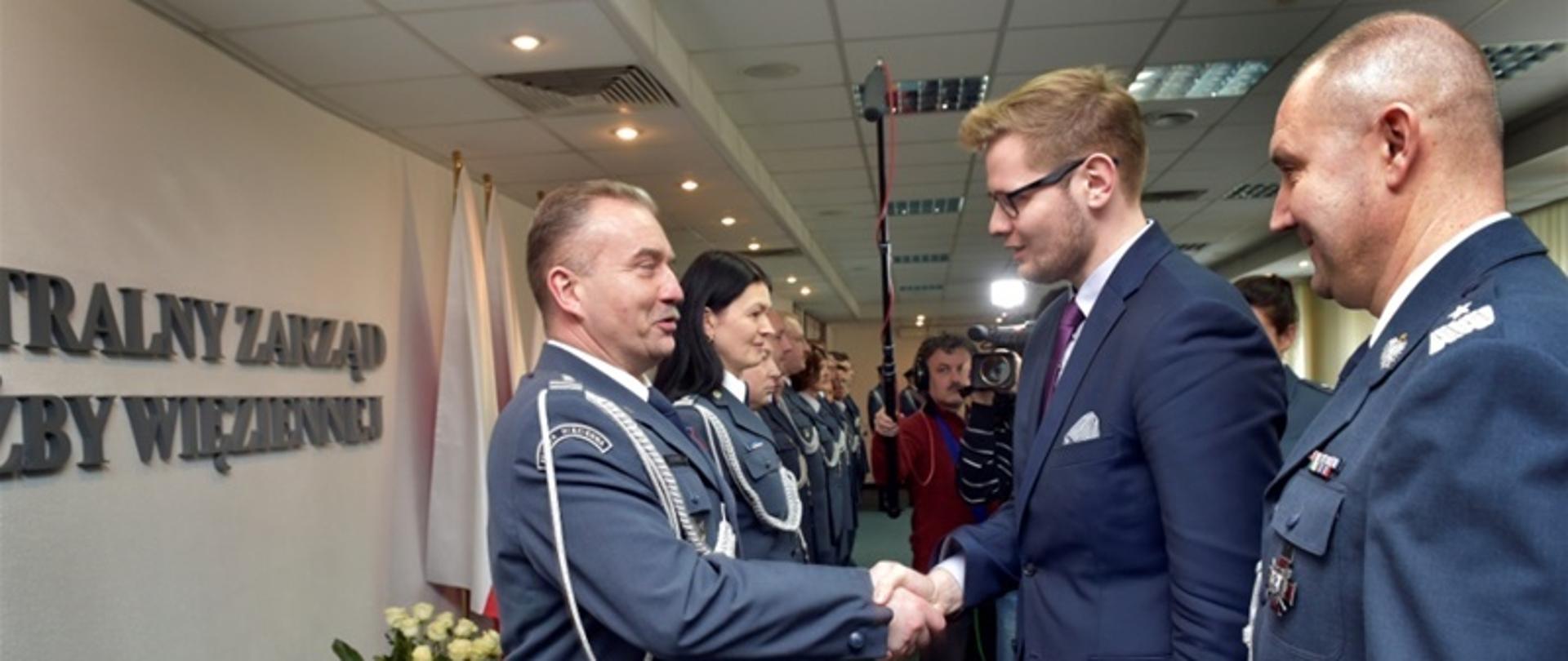 Wiceminister Michał Woś na Święcie Służby Więziennej