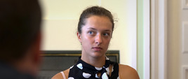 Iga Świątek i Alicja Rosolska z wizytą w Ministerstwie Sportu i Turystyki