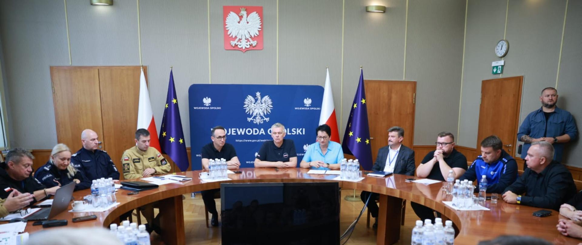 Uczestnicy odprawy - widok ogólny