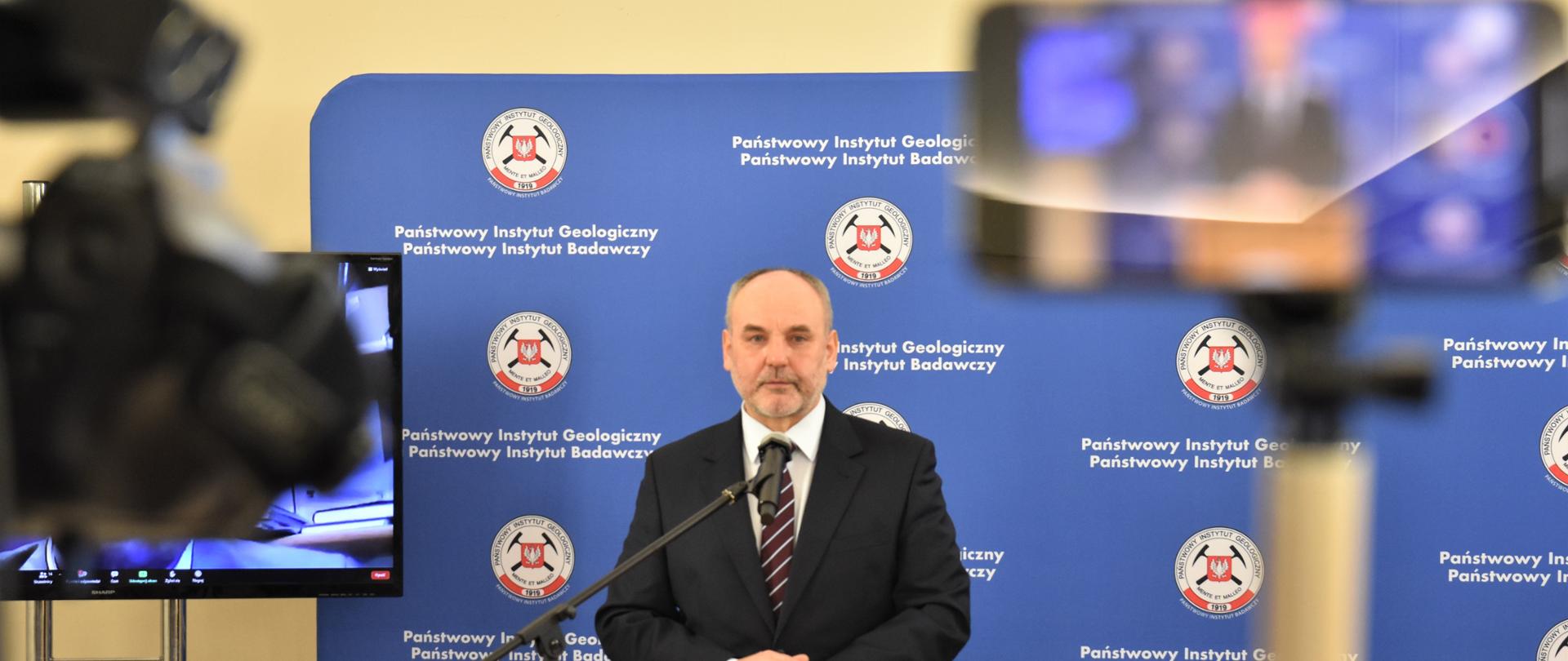 Wiceminister Piotr Dziadzio o odkryciu unikatowych skamieniałości na Mazowszu