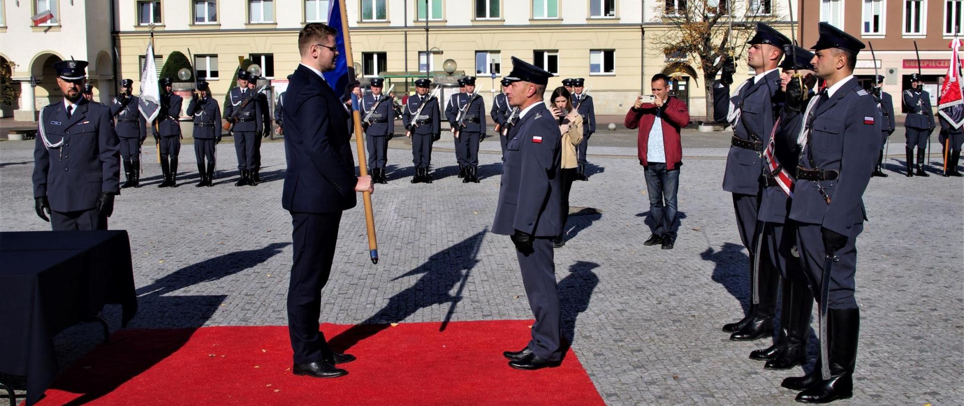 Uroczystość nadania sztandaru Zakładowi Karnemu w Jaśle