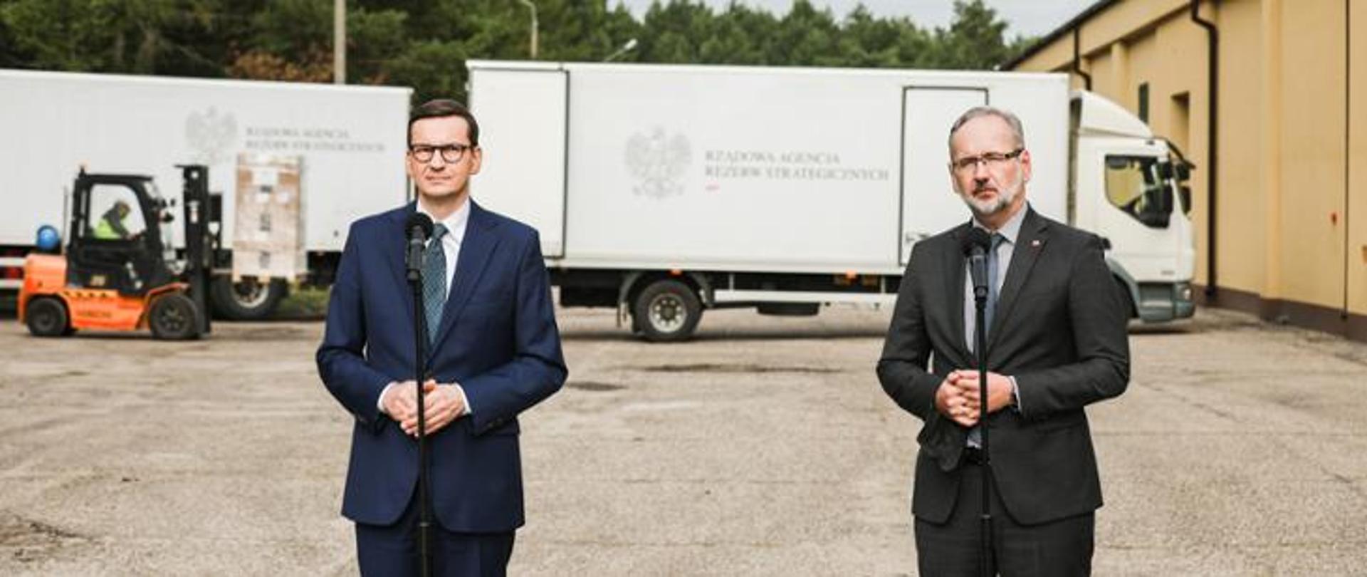 Premier Mateusz Morawiecki, minister Adam Niedzielski