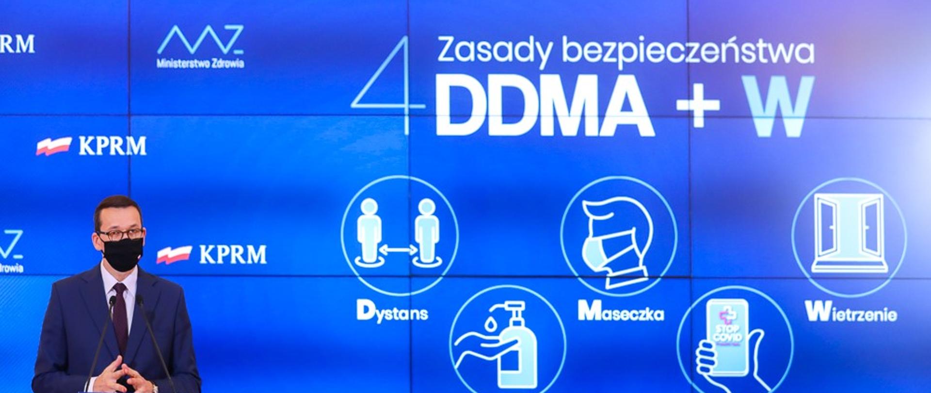 Premier podczas konferencji.