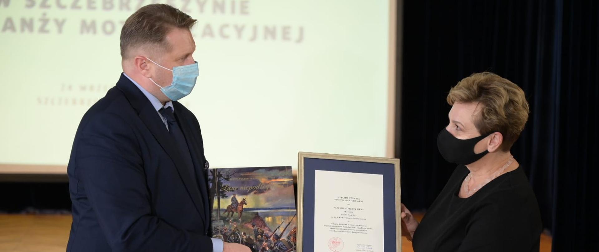 Wizyta ministra Przemysława Czarnka w Branżowej Szkole w Szczebrzeszynie 