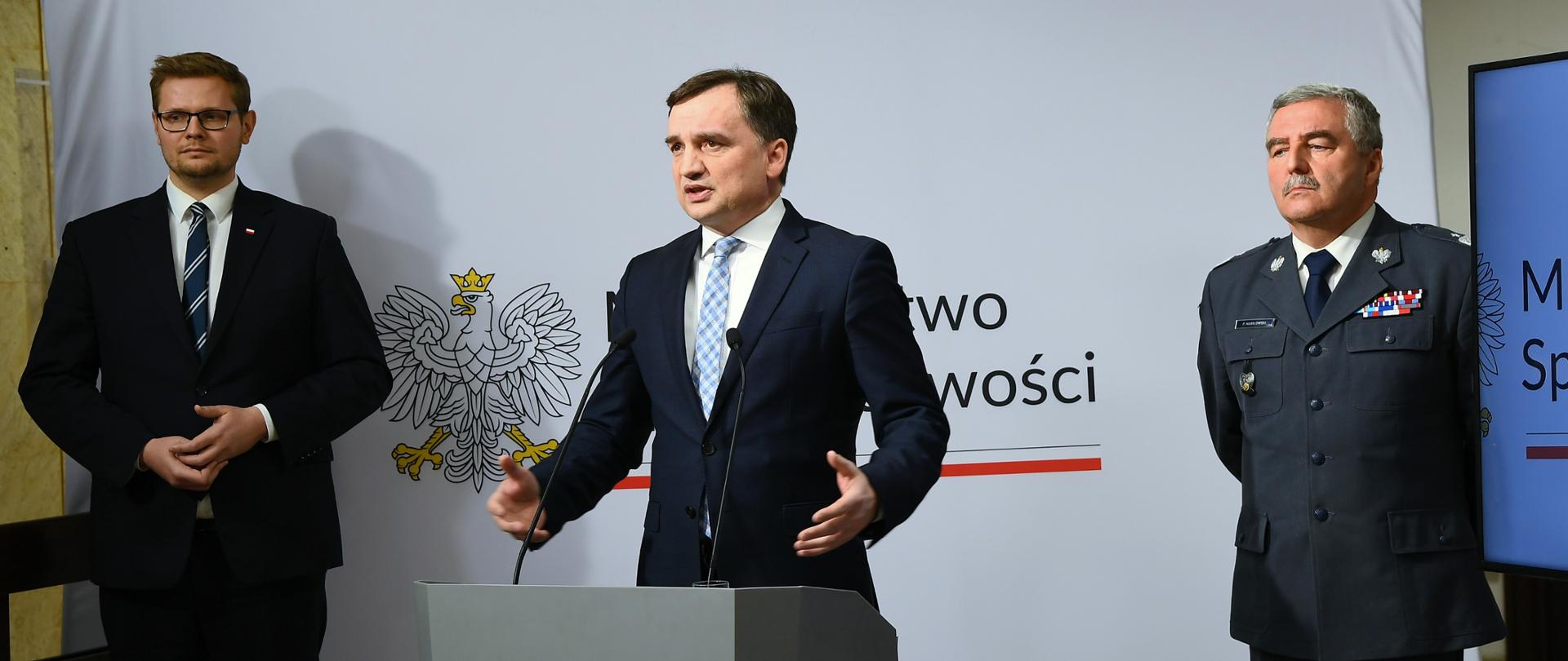 Sukces systemu dozoru elektronicznego nad skazanymi. Konferencja prasowa z udziałem Ministra Sprawiedliwości Prokuratora Generalnego Zbigniewa Ziobro